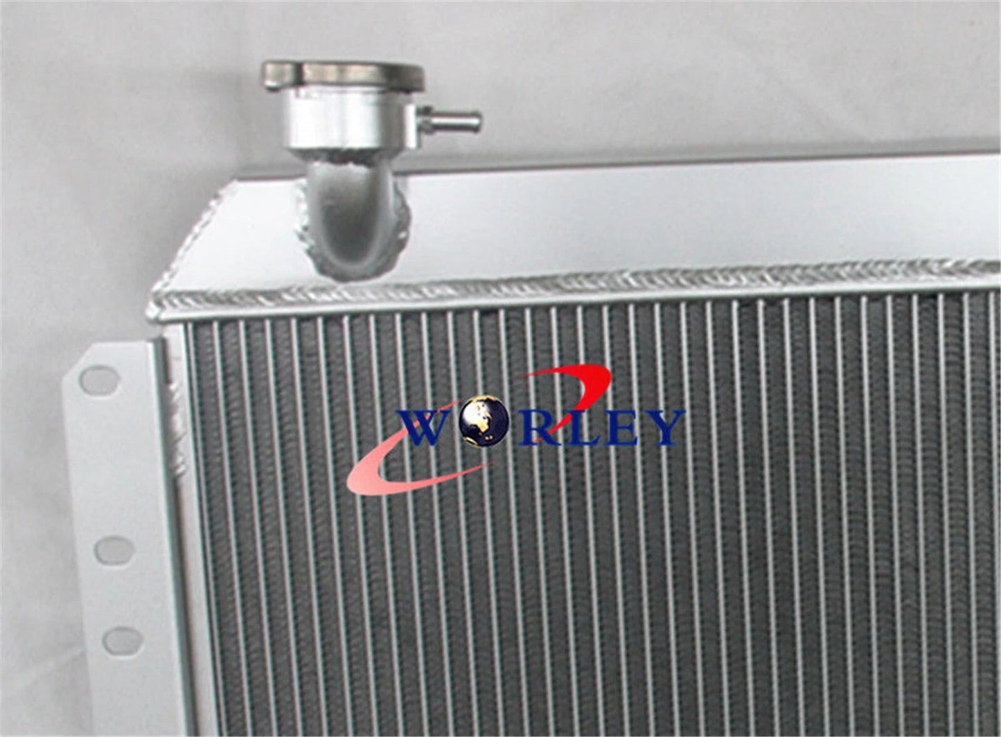3 Row Aluminum Radiator & Shroud for Land Cruiser HJ45 HJ47 (1979-1984)