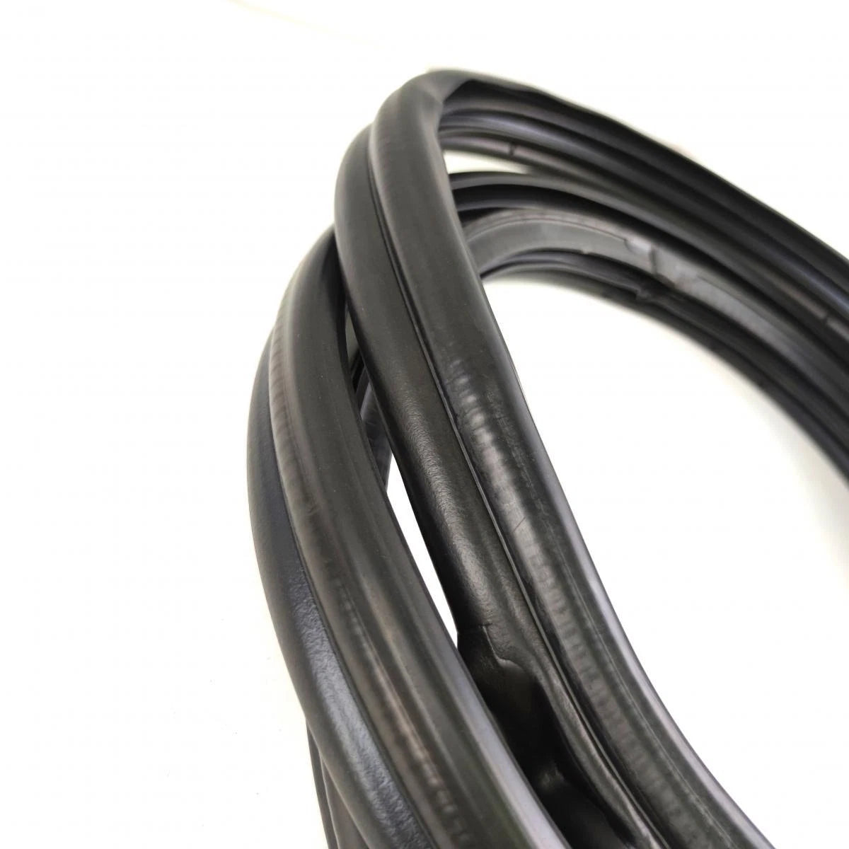 Door Trim Body Rubber Seal Front LH Fits Toyota Corona ST AT190 SED 1992-96 D08