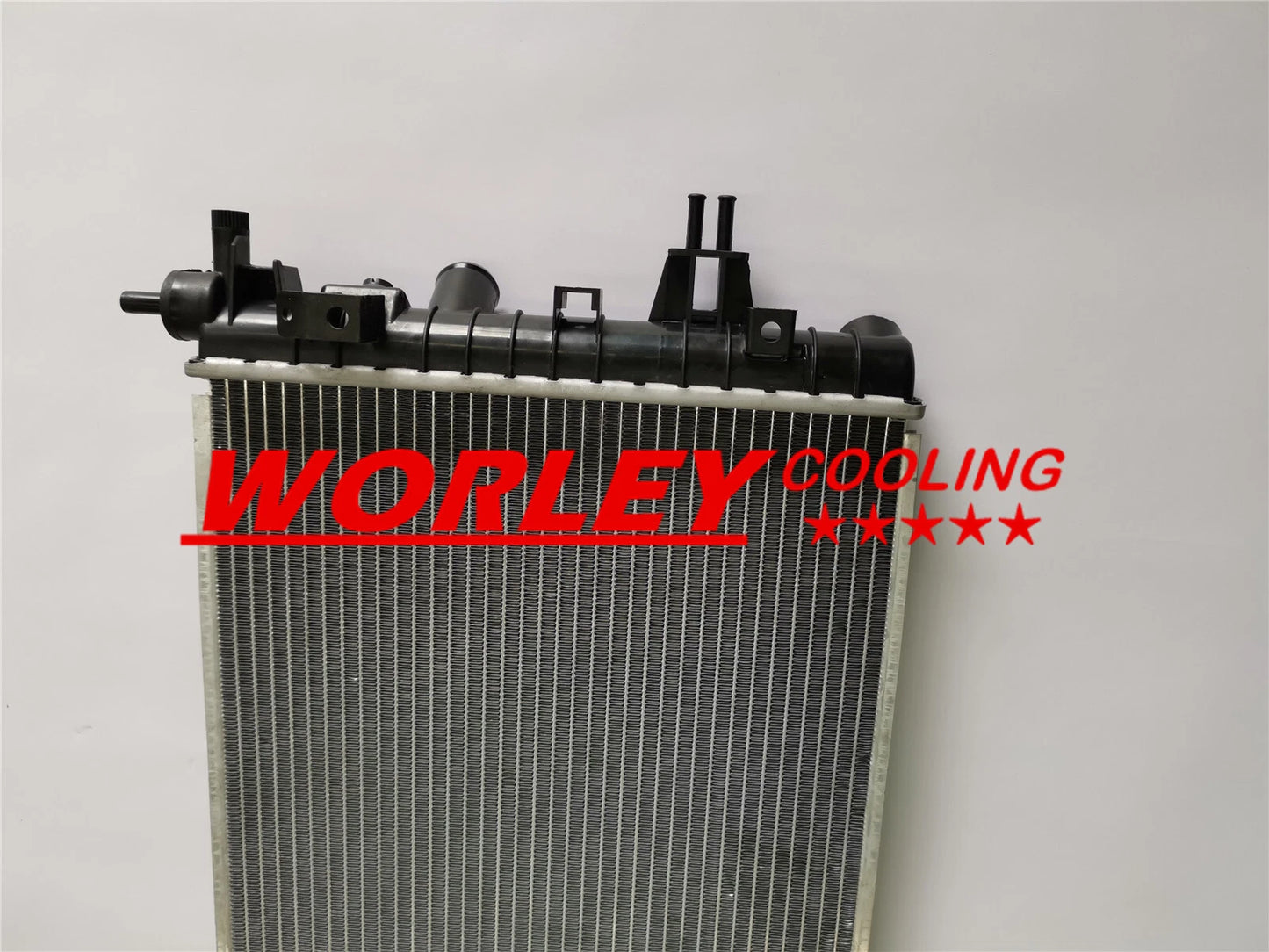 Radiator for Holden Astra AH 1.8 2.2L Petrol Auto (2007-2010)