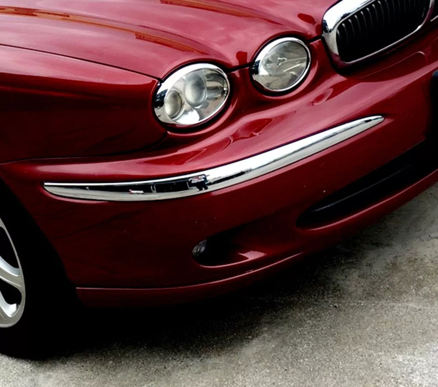 Front Bumper Rim Moulding Strip Cover Right for Jaguar X-Type (2001-2007)