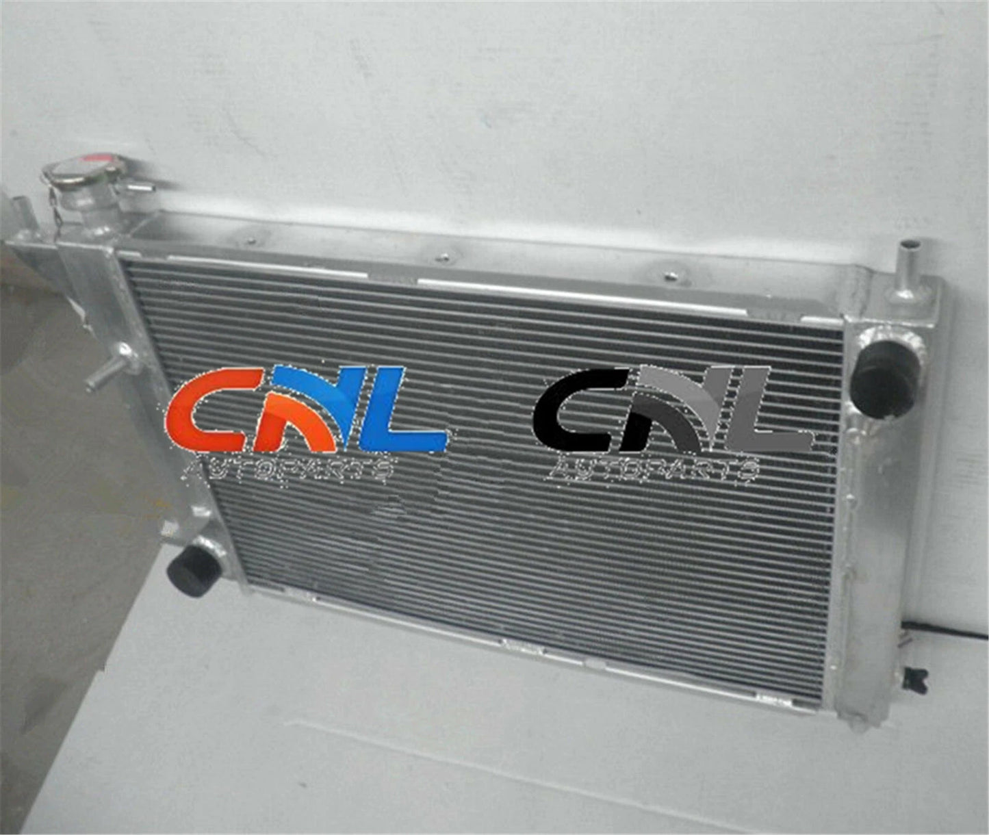 3 Row Aluminum Radiator for Ford Mustang GT/GTS/SVT 1994-1995 (1994-1995)