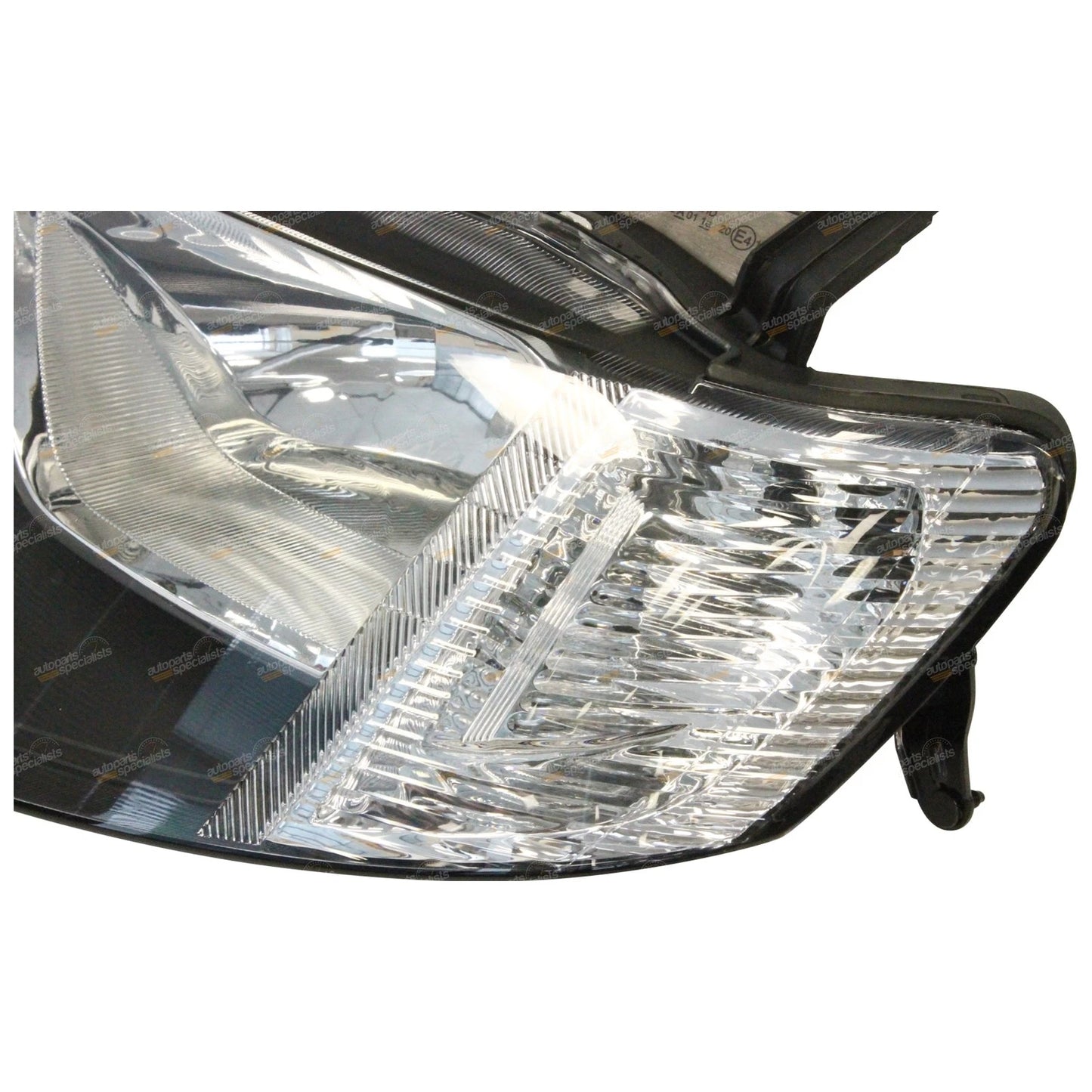 Left Hand Headlight with Clear Blinker for Mitsubishi Triton (2006-2009)