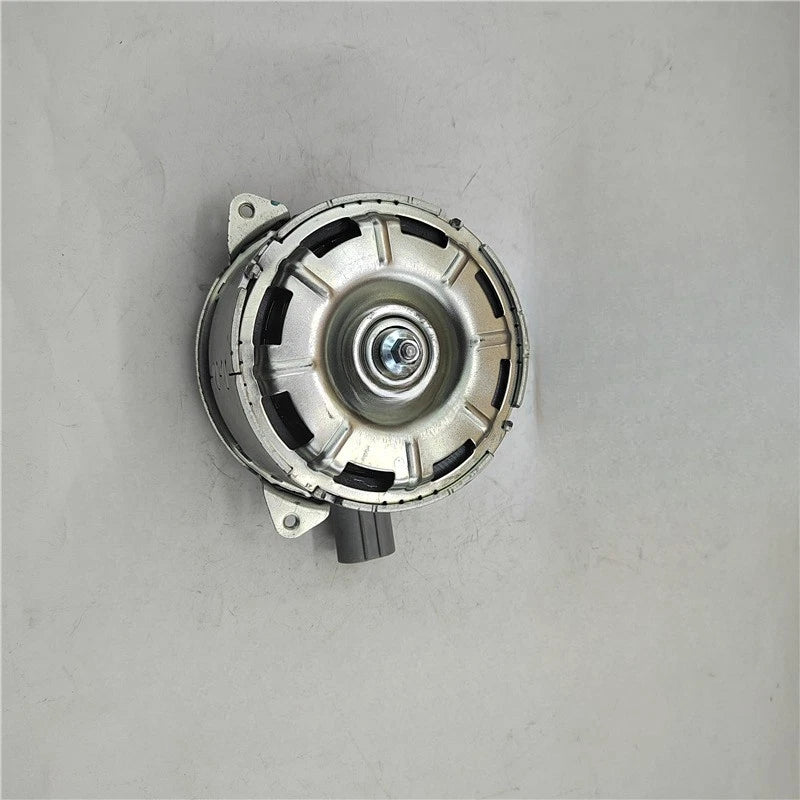 Denso Radiator Cooling Motor Fan for Toyota Vios/Yaris Echo (1999–2008)