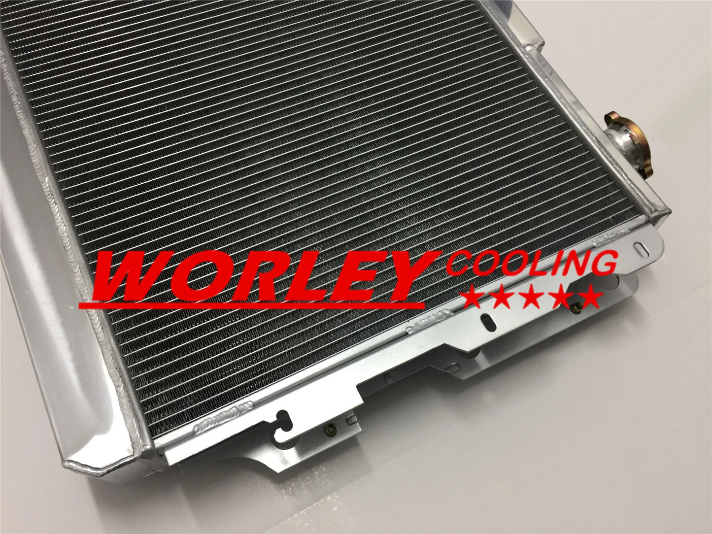 3 Row Aluminum Radiator + Fan for Jeep Wrangler YJ/TJ/LJ (1987-2006)