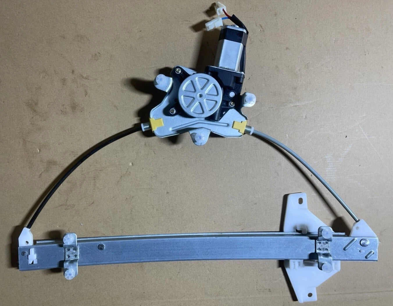 Right Window Regulator With Motor 2 Pins for Holden Captiva CG7 (2006–2014)