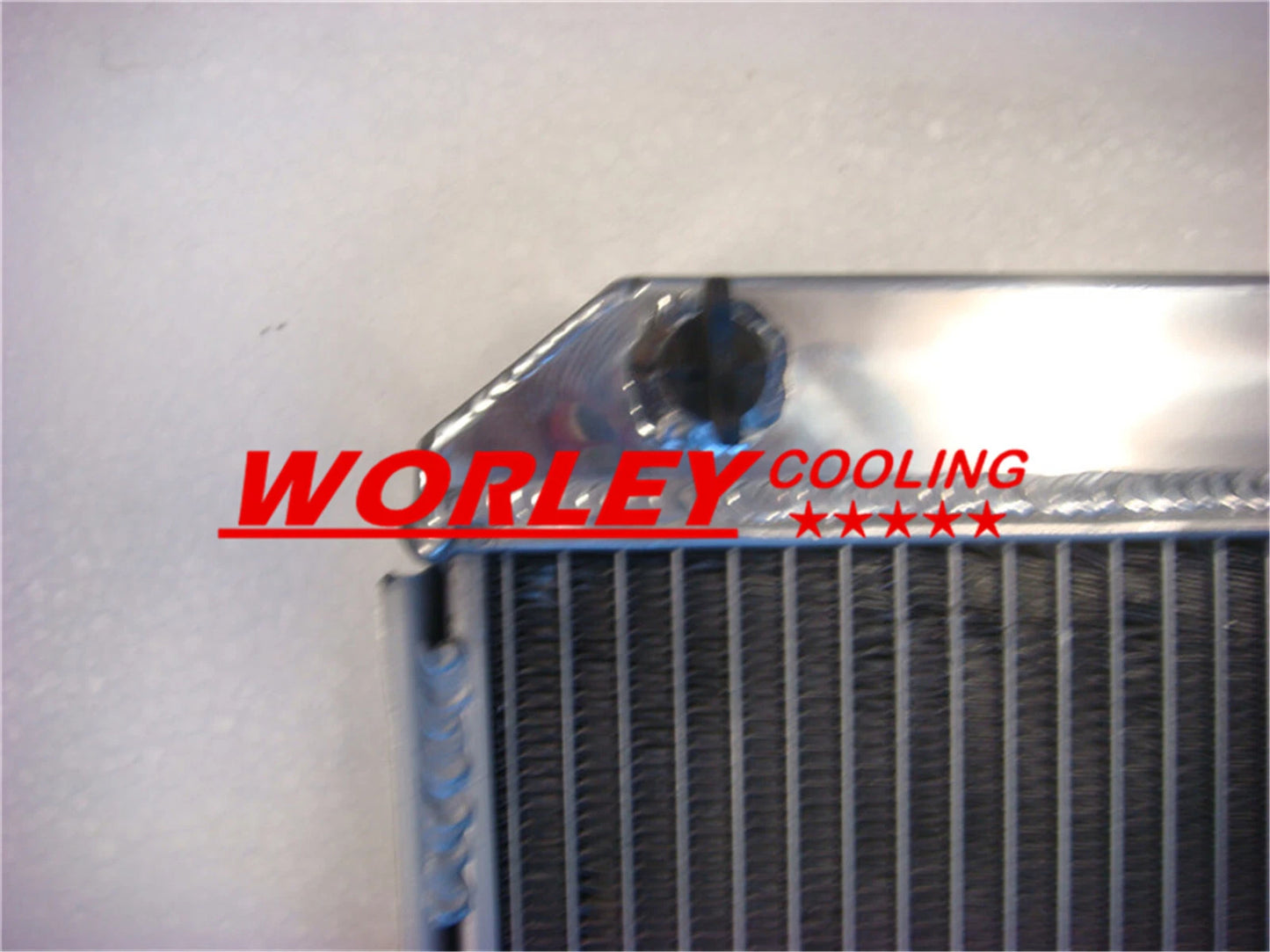 Aluminum Radiator for Toyota Hilux Surf 2.8D LN106 LN107 Diesel (1988-1997)