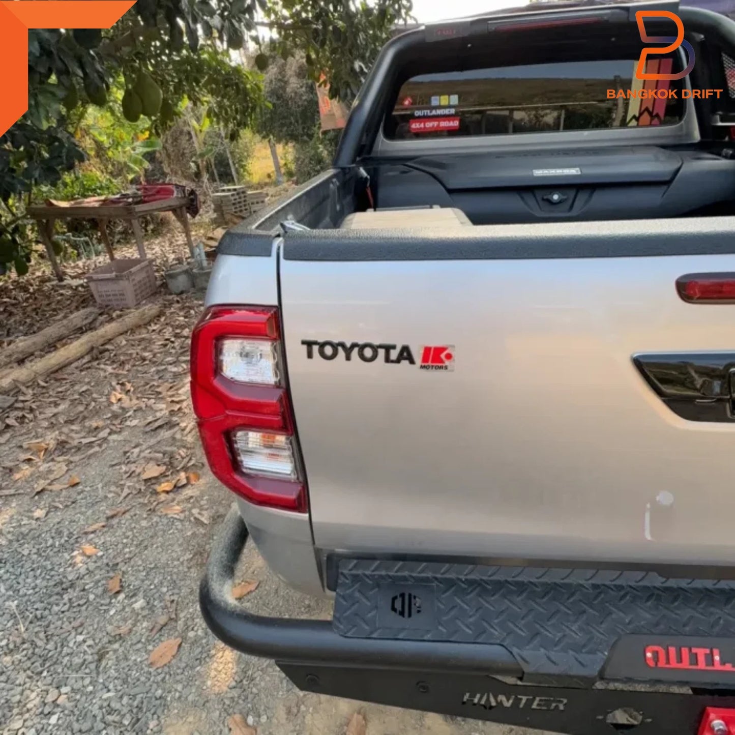 Matte Black Logo Emblem Badge for Toyota Hilux Vigo Revo Rogue (2005-2025)
