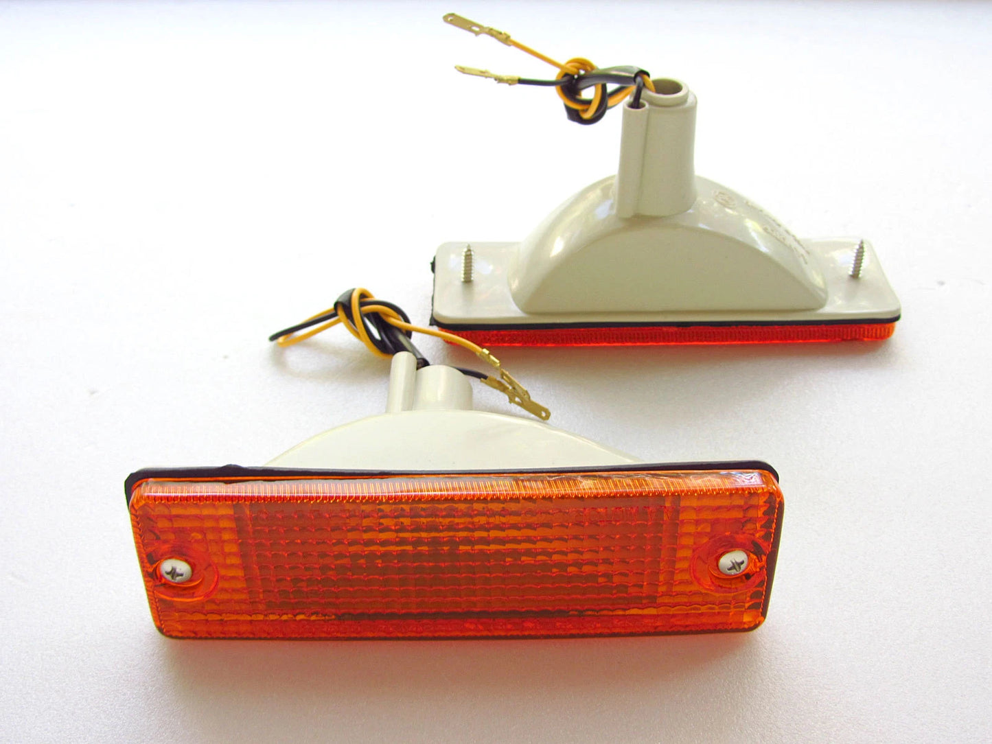 Turn Signal Lights for Mazda Bravo B-Series B2000 B2200 B2600 (1985-1996)