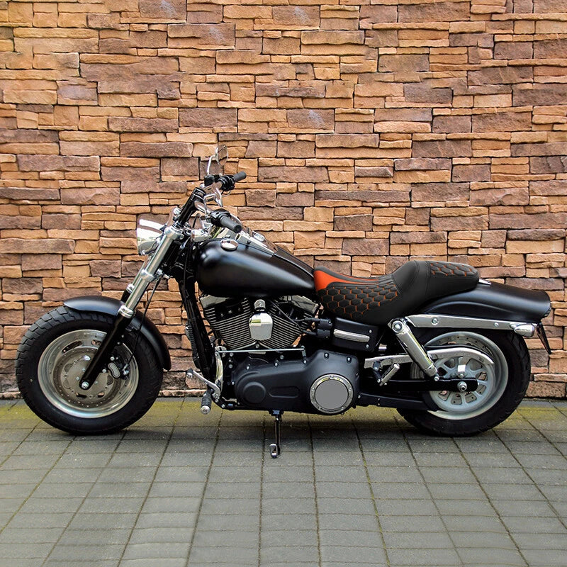 2x Rider & Passenger Seat for Harley Dyna Street Bob (2006-2017)