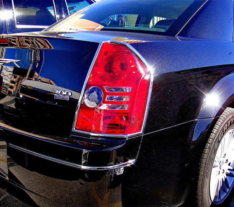 Tailights Trim Bezel Cover for Chrysler 300 (2005-2007)