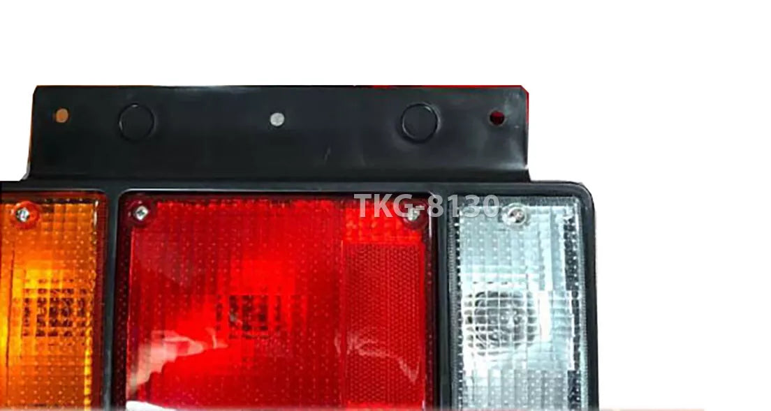 2 x Tail Light Lamps for Isuzu NPR NQR NRR FSR FRR Truck 24V (1987-2019)