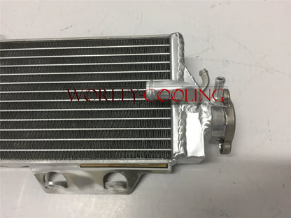 Aluminum Radiator & Blue Silicone Hose for Honda CR250 CR250R (2005-2007)