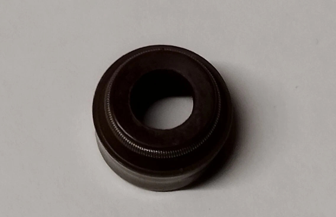 Valve stem seals for Mercedes Sprinter Vito C200 C220 E220