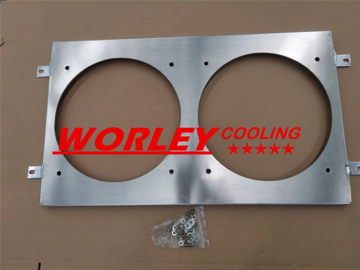Aluminum Radiator & Shroud Fan for HQ HJ HX HZ 253 308 V8 Holden (1971-1980)