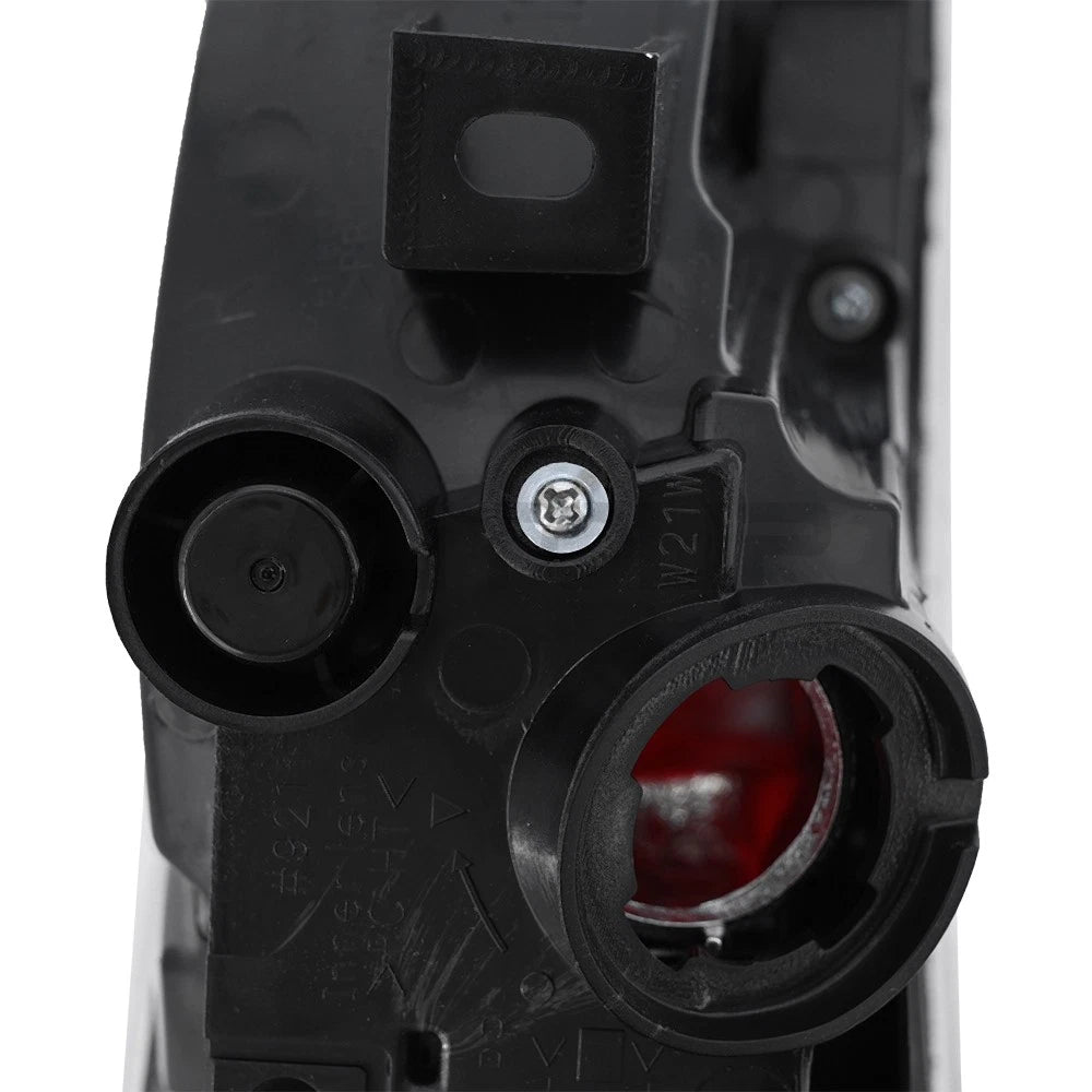 Rear Bumper Tail Light Lamp Passenger Side RH for Lexus GX460 (2014–2021)
