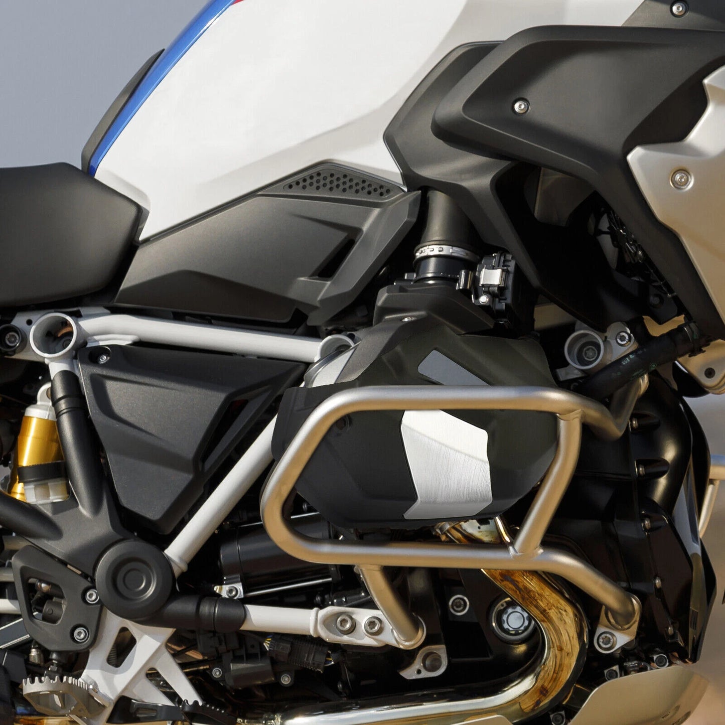 Valve Cover Protector for BMW R1250 RT/GS/R/RS/Adventure (2019-2020)