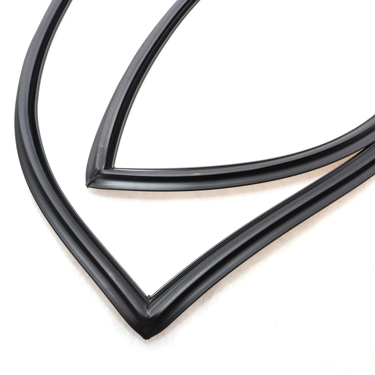 Chrome Windshield Moulding for Toyota Camry 2002-2006
