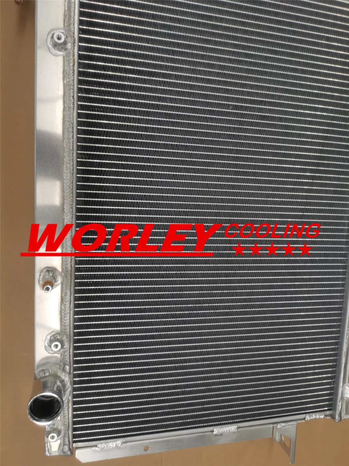 Aluminum Radiator + Shroud for Toyota Landcruiser FZJ80 (1990-1997)