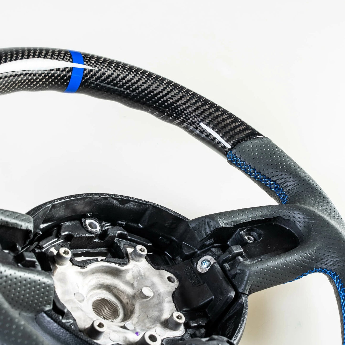 Flat Bottom Carbon Leather Steering Wheel for Mini R55 R56 R57 R58 R60 R61 (2006-2019)
