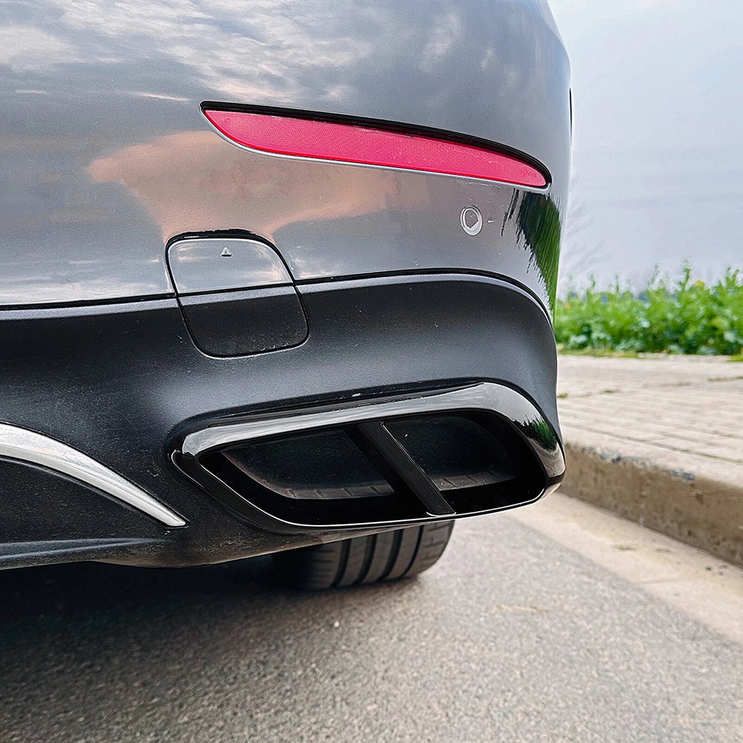 Rear Exhaust Pipe Trim for Benz E Class W214 E260 E300 AMG (2024+)
