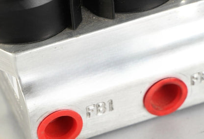 Hydraulic Suspension Valve Block for Mercedes W220 (1998–2005)