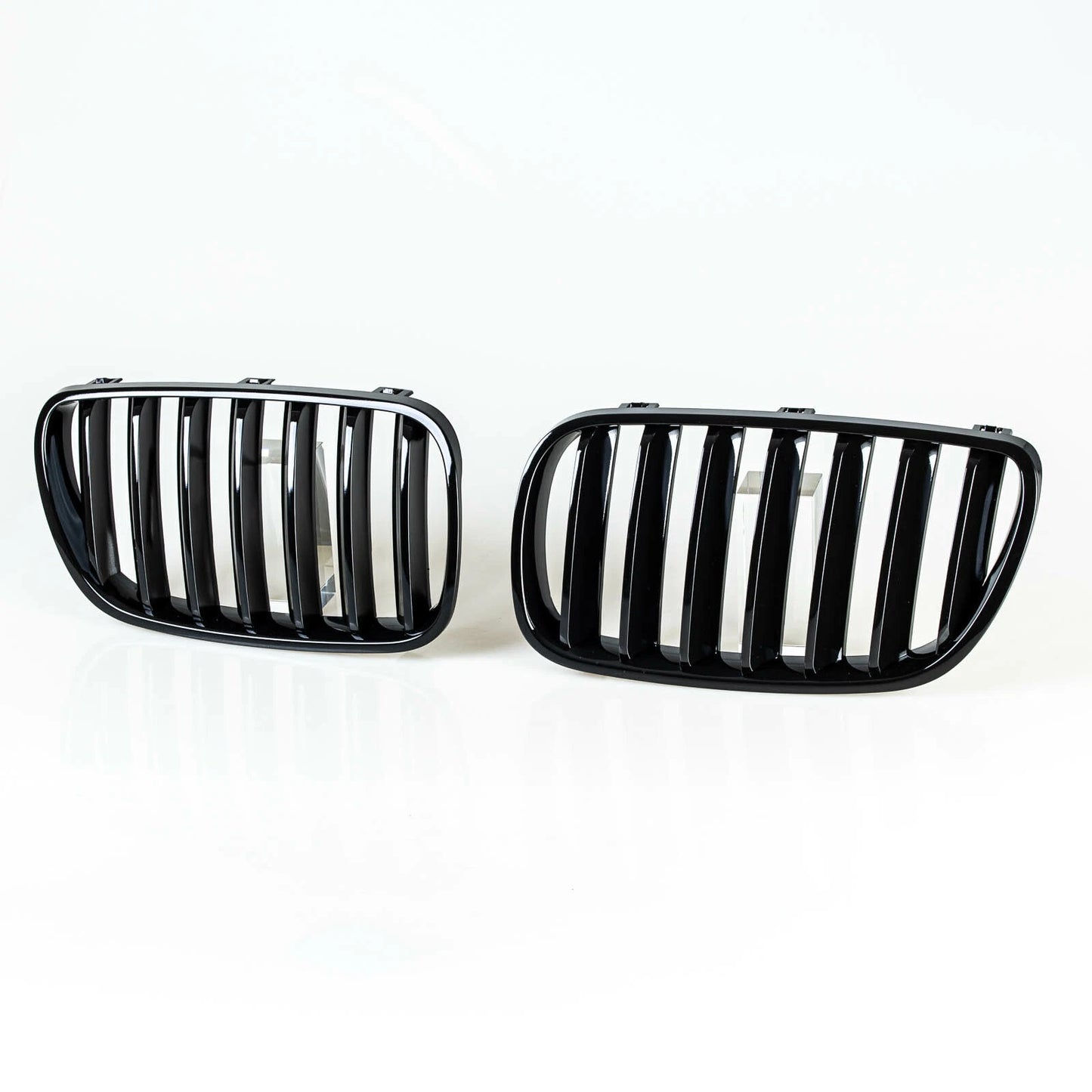 Grille for BMW X3 E83 Glossy Black (2007-2010)
