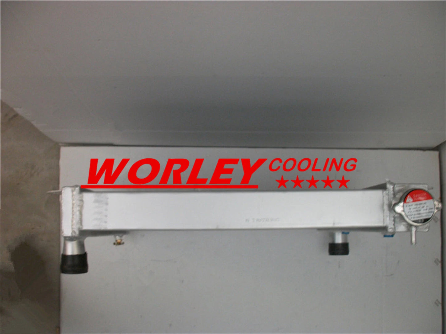3 Core Aluminum Radiator & 16" Fan for Jeep Wrangler TJ YJ (1997-2006)