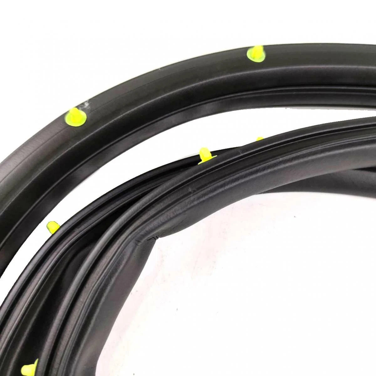 Door Rubber Seal Weatherstrip Right Fits Isuzu ELF NQR NLR Heavy Truck 2007-16