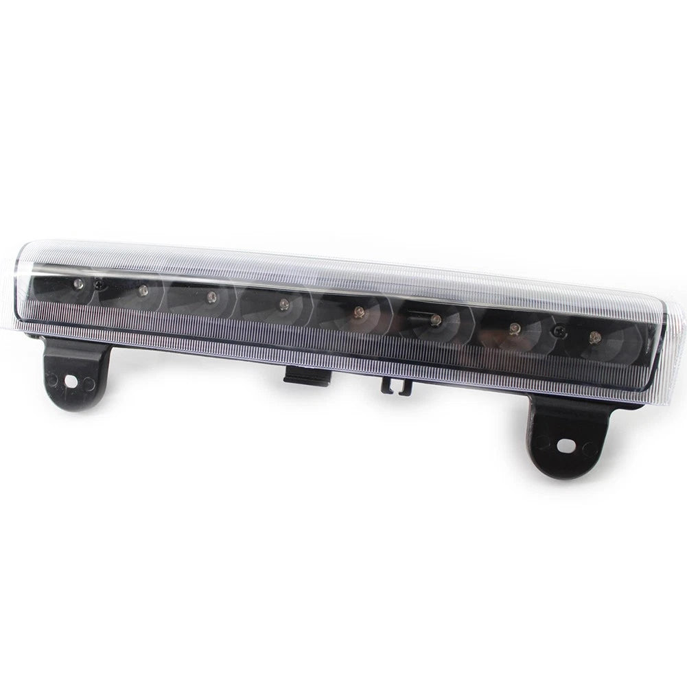 Rear Roof Third Brake Light Stop Lamp for Chevy Suburban, GMC Yukon (00-06)