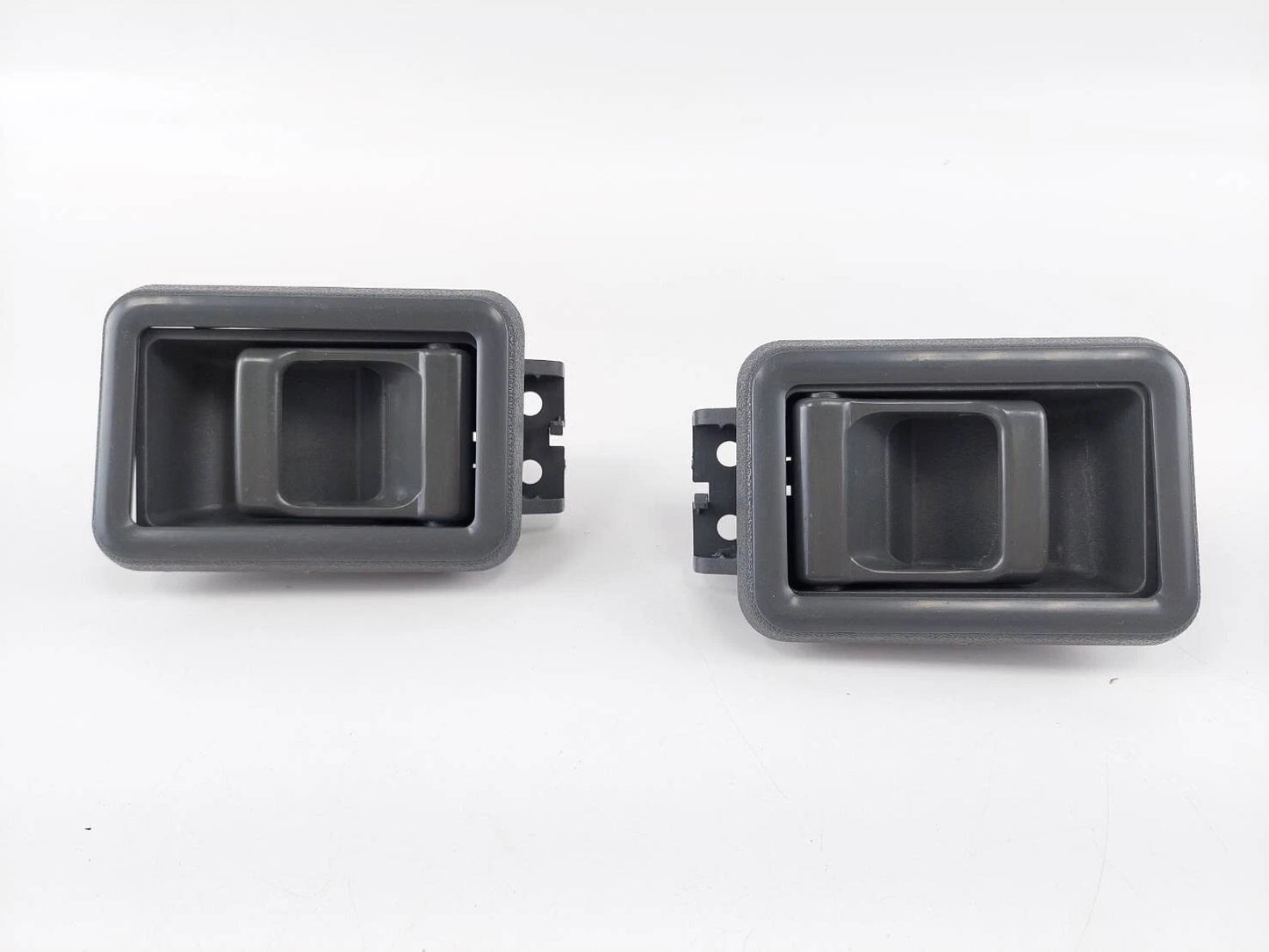Inner Door Handle & Bezel for Nissan Navara D21 (1986-1997)