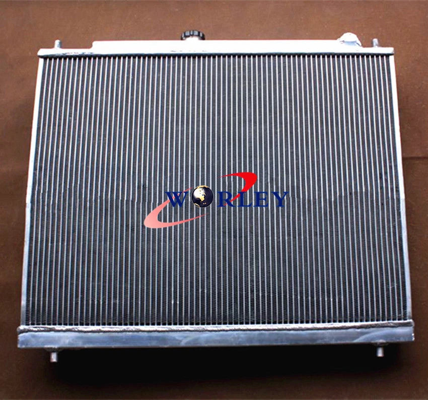 Aluminum Radiator & Fan for Pajero/Montero/Shogun NM NP NS NT 2.8 3.2 (1997-2007)