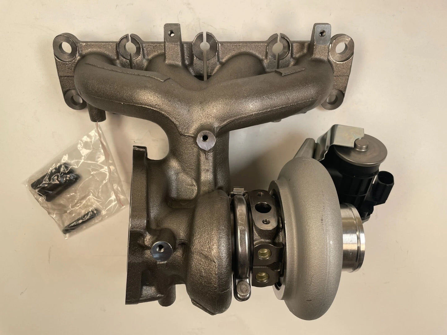 Turbocharger for Hyundai Sonata, Santa Fe Sport, Kia Optima, Sorento 2.0L (2016-2018)