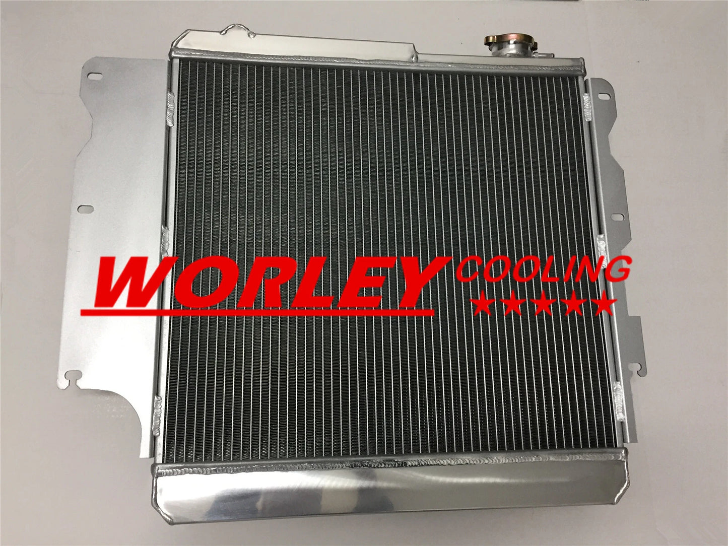 3 Core Aluminum Radiator & Fan Shroud for Jeep Wrangler YJ/TJ/LJ (1987-2006)