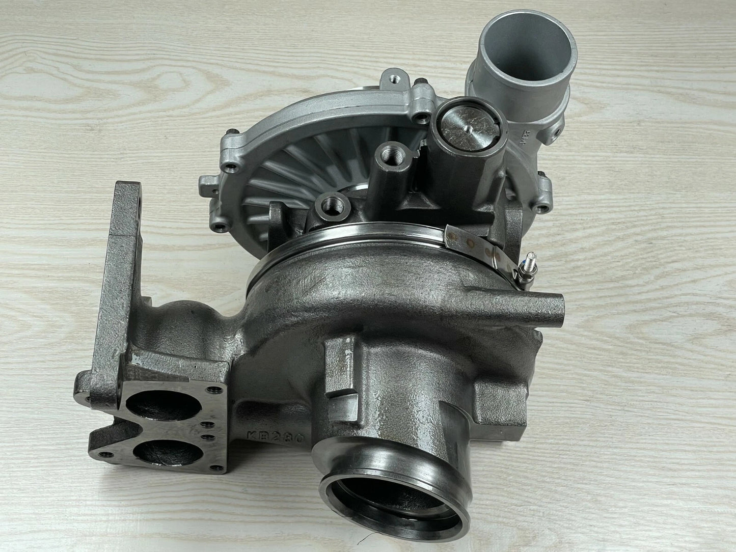 Turbocharger for Chevrolet Express Silverado 2500 3500 4500 6.6L LML (2011-2016)