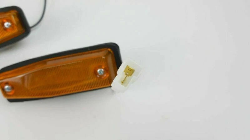 Side Marker Turn Signal Lamp for 1974-79 Toyota Corolla KE30 KE35 KE36