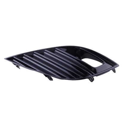 Front Right Fog Light Cover for Toyota Camry SE XSE (2018-2020)