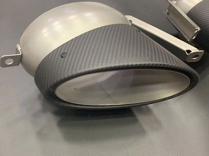 Carbon Fiber Exhaust Tips for Audi R8 (2010-2012)