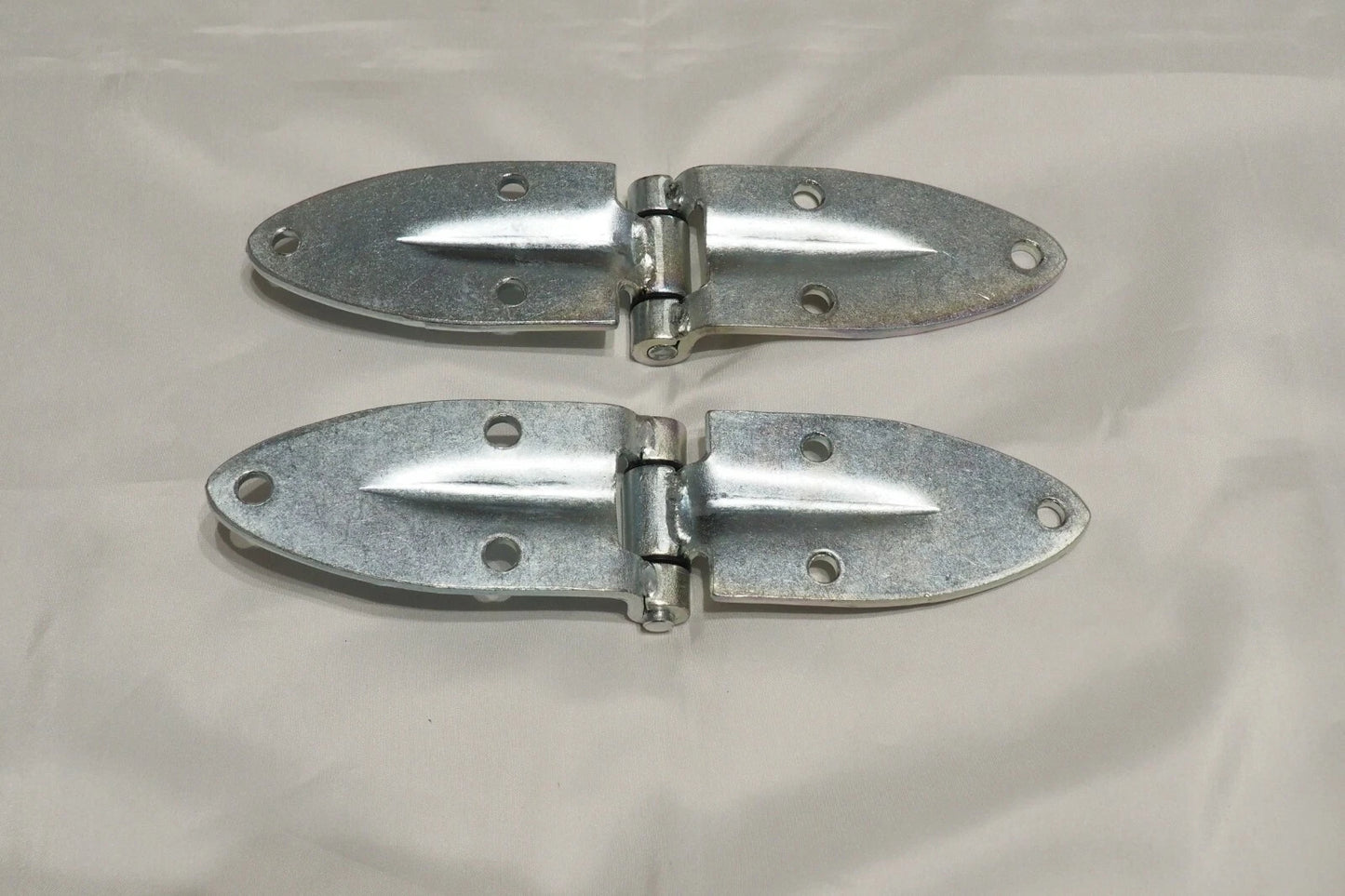 Hood Hinges LH RH 2x for TOYOTA Land Cruiser FJ40/BJ40 (1969–1986)