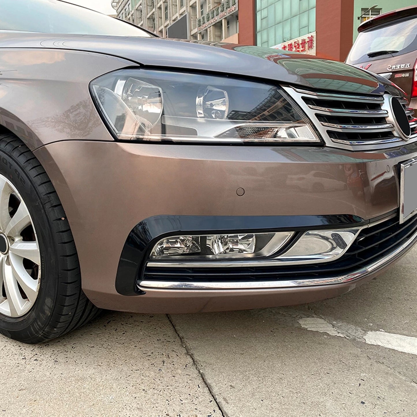 2 x Front Side Light Air Vent Trims for VW Passat B7 (2011-2015)