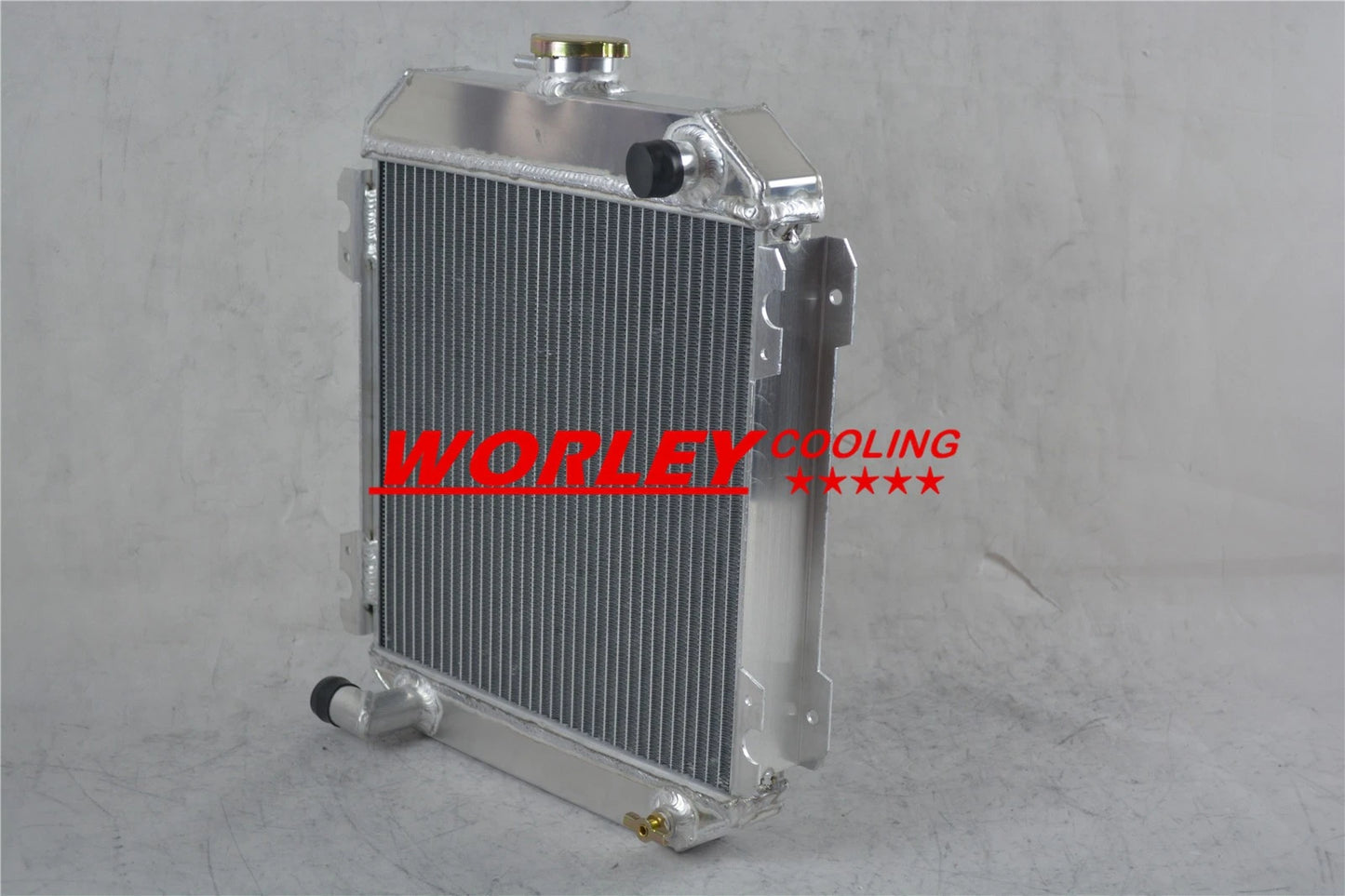 Full Aluminum Radiator for Nissan Datsun 1200 Ute (1970-1972)