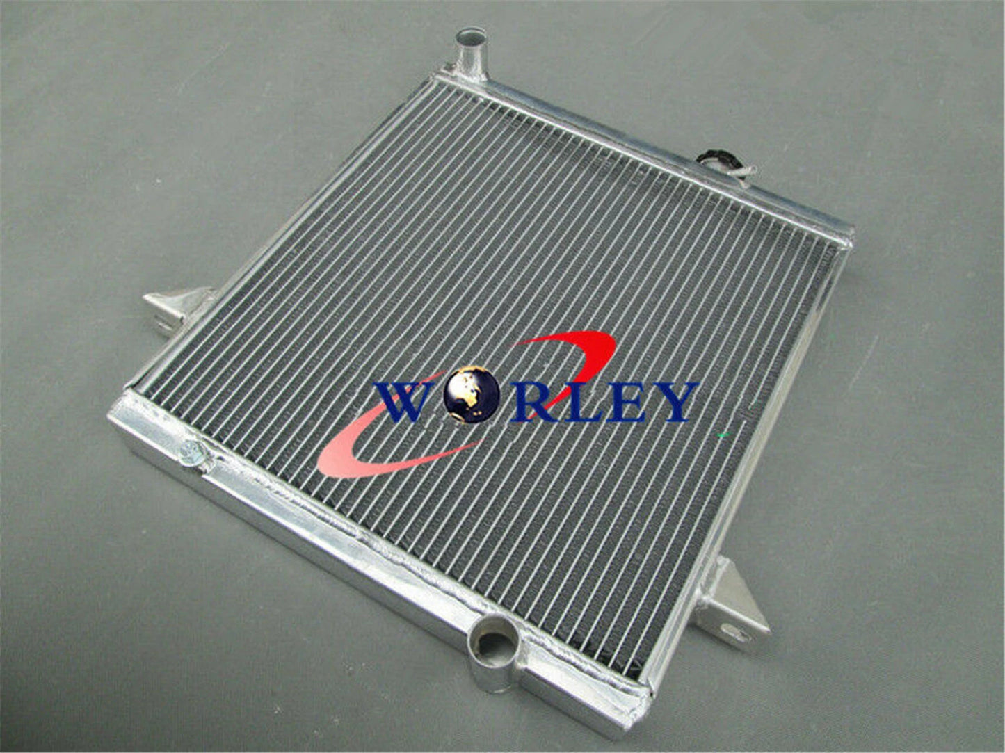 5 Row Aluminum Radiator with Shroud & Fan for Triumph TR6/TR250 (1967-1974)