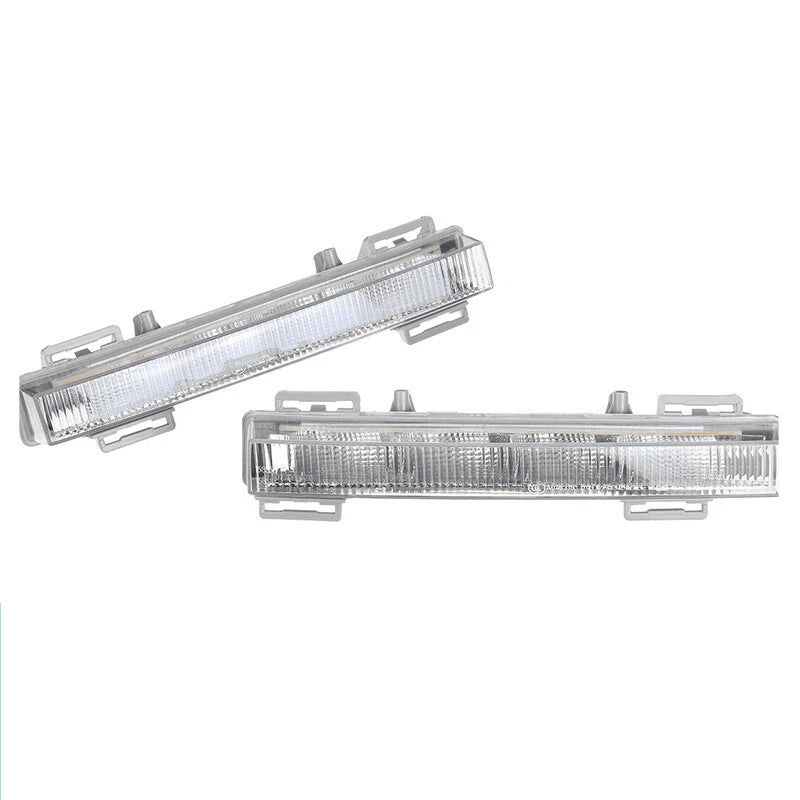 1 Pair LED Fog Lamp DRL Light for Mercedes X204 GLK250 GLK350 (2009–2015)