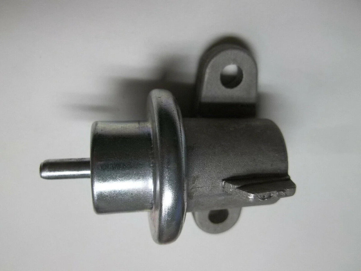 Fuel Pressure Regulator for MerCruiser 350 377 5.0 5.7 6.2 7.4 454 4.3