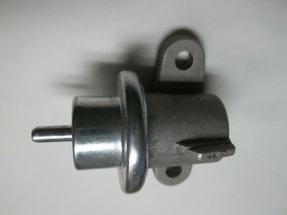 Fuel Pressure Regulator for MerCruiser 350 377 5.0 5.7 6.2 7.4 454 4.3