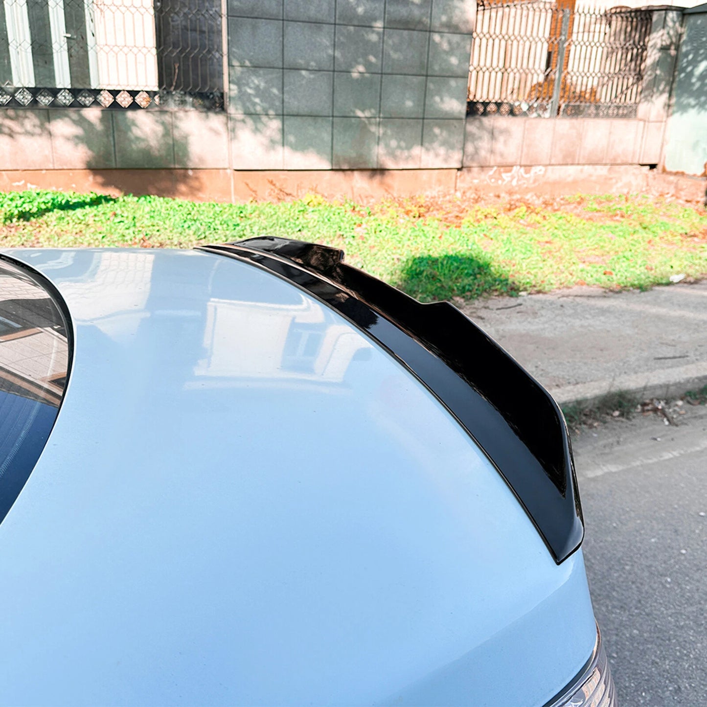 Gloss Black Rear Boot Spoiler Lip for BMW 5 Series E60 (2004-2010)