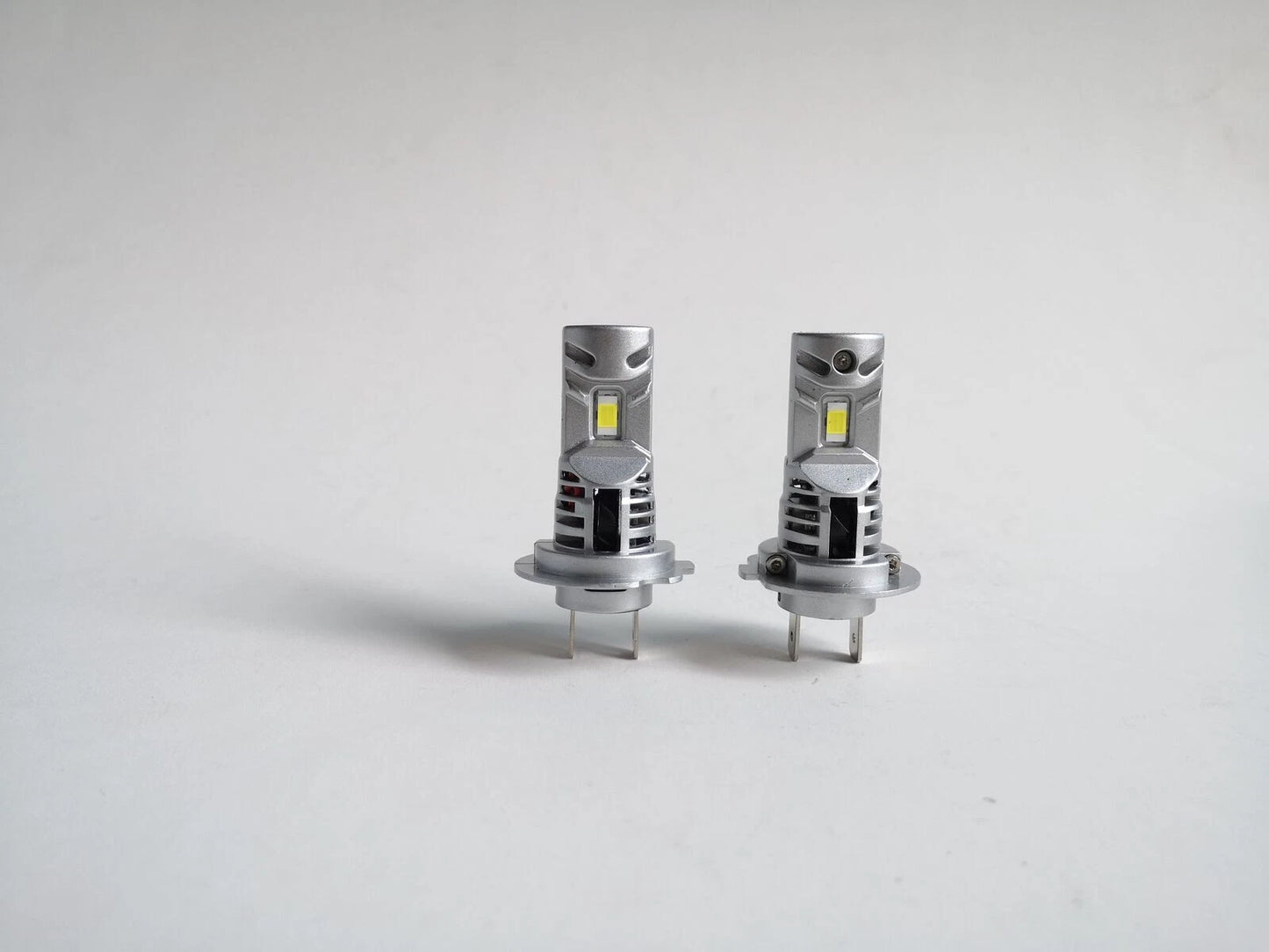 2x H7 LED Headlight Bulb Globe 12V 27W 1700LM 6500K  Model (2000–2024)