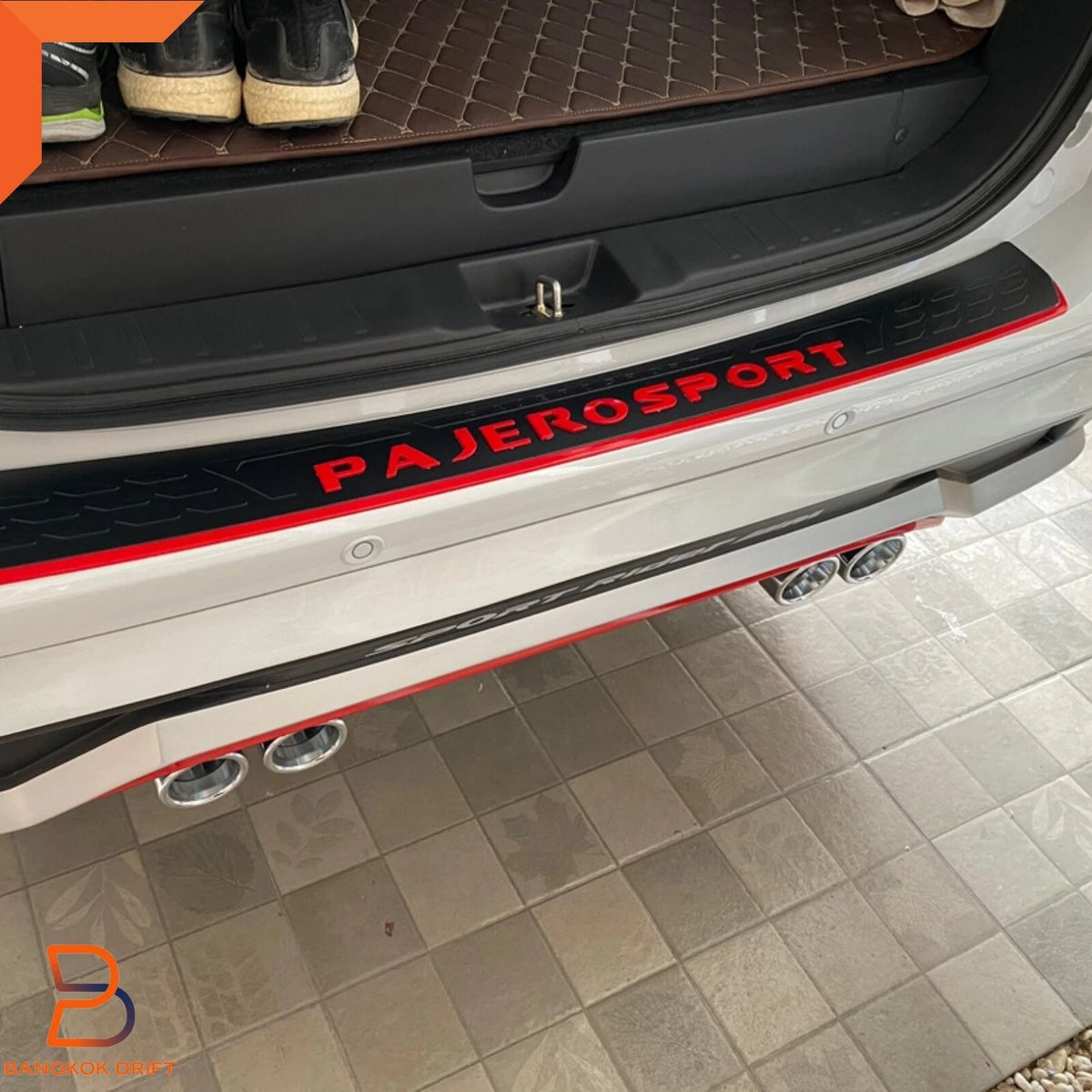 Red Rear Bumper Step Scuff Plate Cover for Mitsubishi Pajero Sport (2020-2023)