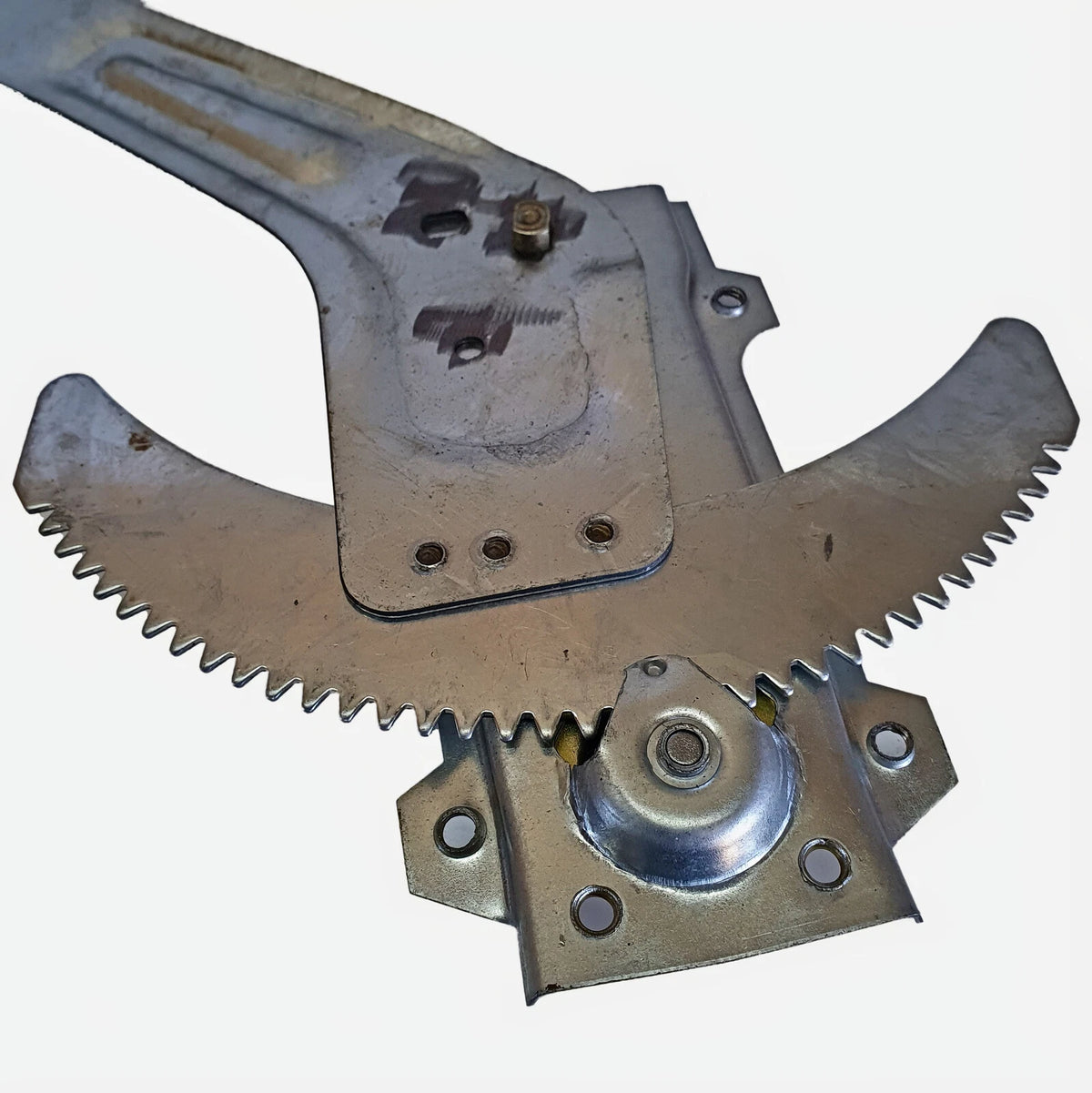 Front Left Manual Window Regulator for Nissan Patrol GQ/MQ/MK (1997-2007)