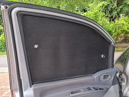 Front Windshield Privacy Sunshade for Toyota Land Cruiser LC200 (2016-2021)