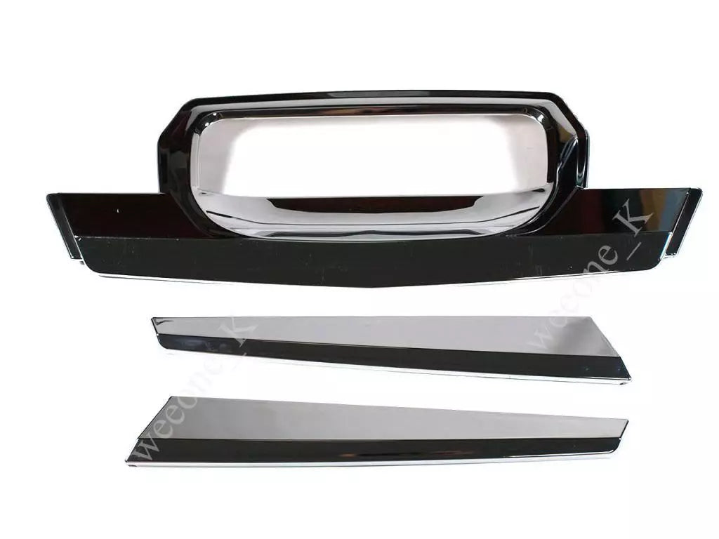 Chrome Tailgate Accent V.3 for Isuzu D-Max (2012-2015)